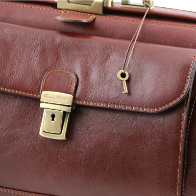 Tuscany Leather Giotto Double-Bottom Leather Doctor Bag #6